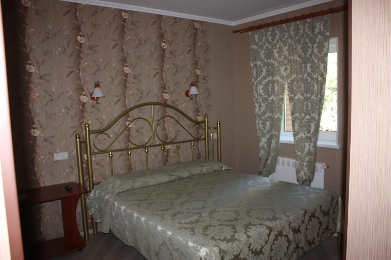 Hotel Gostynnyi Dvir Bucha Zimmer foto