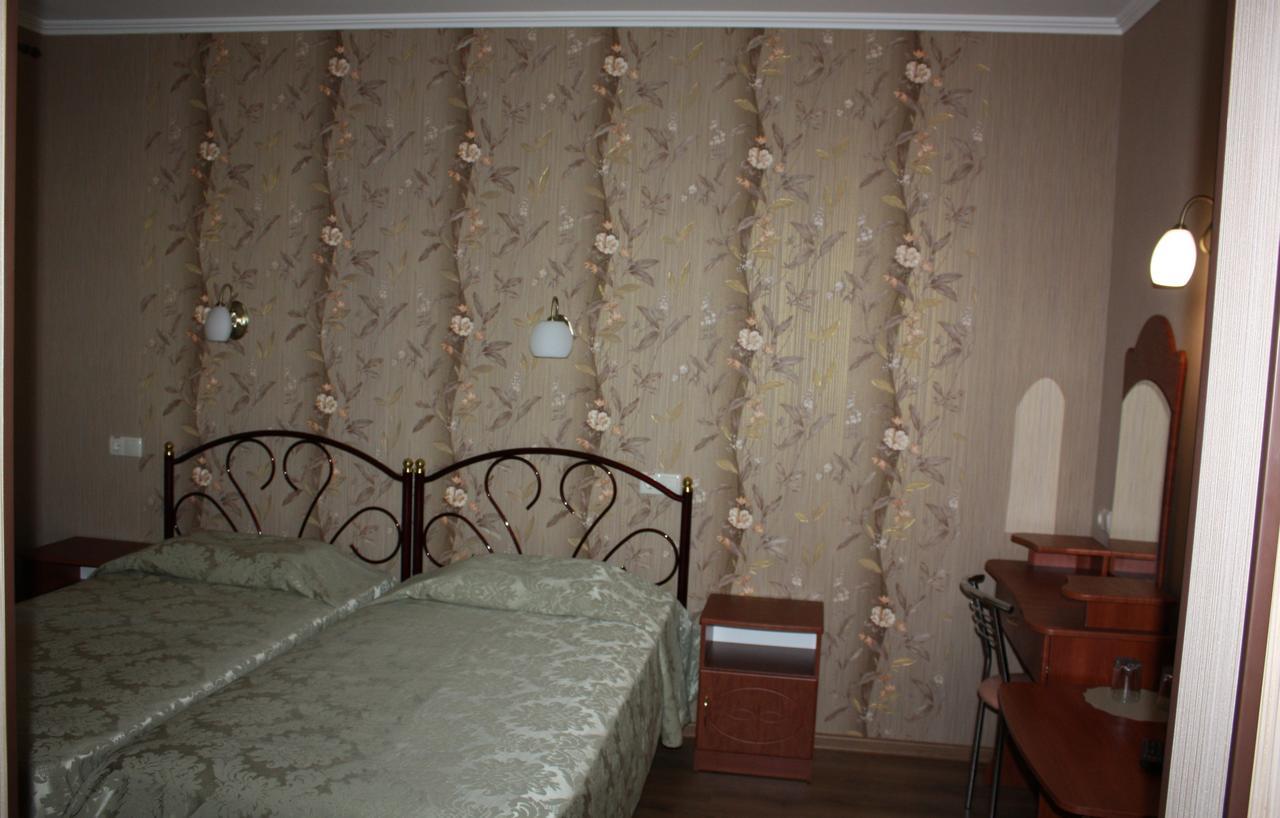 Hotel Gostynnyi Dvir Bucha Zimmer foto